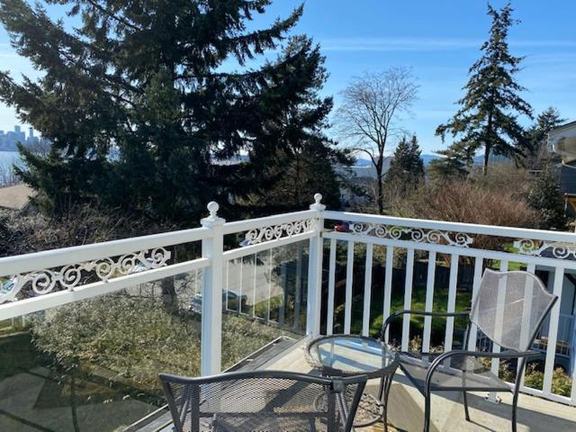 Ocean Breeze Executive Bed And Breakfast North Vancouver Exterior foto